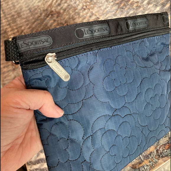 LeSportSac bag - Picture 2 of 4